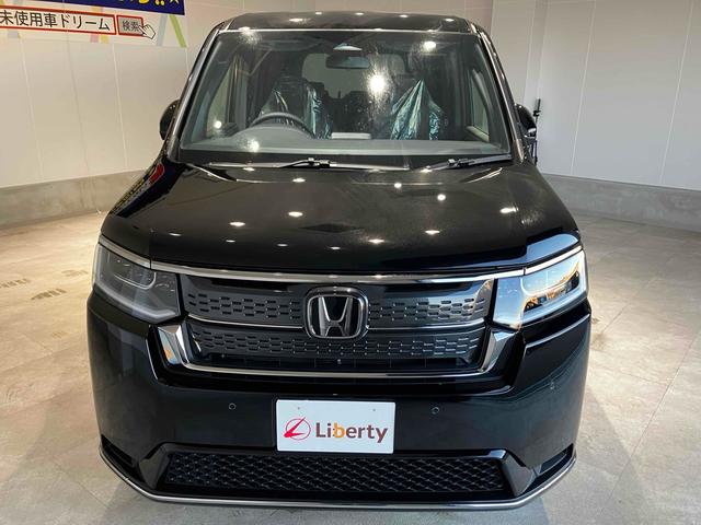ステップワゴン スパーダ　ＨｏｎｄａＳＥＮＳＩＮＧ　両側電動スライドドア　電動リアゲート　アダプティブクルーズ　純正アルミホイール　オートライト　スマートキー　電動格納ミラー　シートヒーター　３列シート（7枚目）
