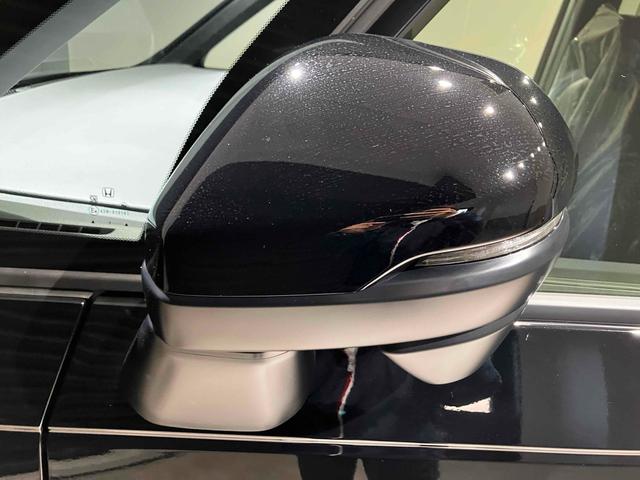 ステップワゴン スパーダ　ＨｏｎｄａＳＥＮＳＩＮＧ　両側電動スライドドア　電動リアゲート　アダプティブクルーズ　純正アルミホイール　オートライト　スマートキー　電動格納ミラー　シートヒーター　３列シート（16枚目）