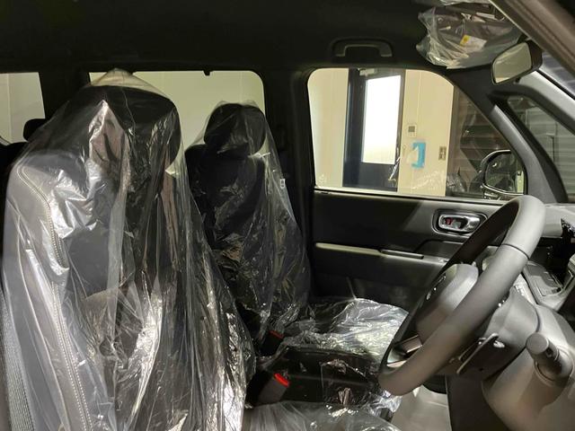 ステップワゴン スパーダ　ＨｏｎｄａＳＥＮＳＩＮＧ　両側電動スライドドア　電動リアゲート　アダプティブクルーズ　純正アルミホイール　オートライト　スマートキー　電動格納ミラー　シートヒーター　３列シート（23枚目）