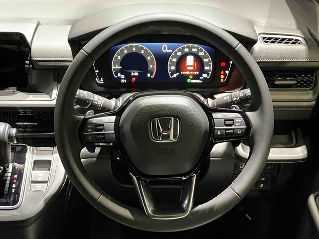ステップワゴン スパーダ　ＨｏｎｄａＳＥＮＳＩＮＧ　両側電動スライドドア　電動リアゲート　アダプティブクルーズ　純正アルミホイール　オートライト　スマートキー　電動格納ミラー　シートヒーター　３列シート（35枚目）