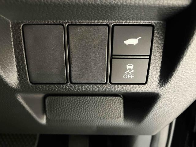 ステップワゴン スパーダ　ＨｏｎｄａＳＥＮＳＩＮＧ　両側電動スライドドア　電動リアゲート　アダプティブクルーズ　純正アルミホイール　オートライト　スマートキー　電動格納ミラー　シートヒーター　３列シート（40枚目）