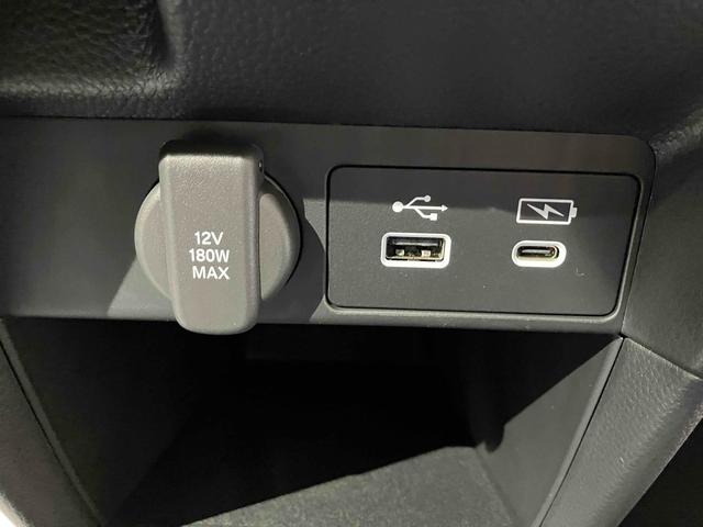 ステップワゴン スパーダ　ＨｏｎｄａＳＥＮＳＩＮＧ　両側電動スライドドア　電動リアゲート　アダプティブクルーズ　純正アルミホイール　オートライト　スマートキー　電動格納ミラー　シートヒーター　３列シート（44枚目）