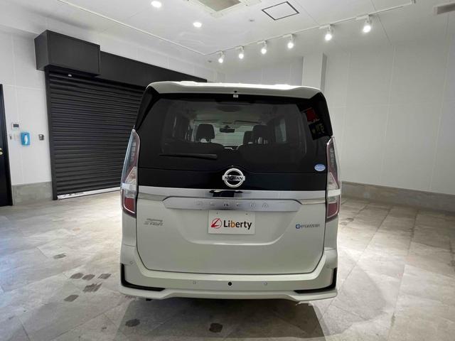 日産 セレナ 16枚目