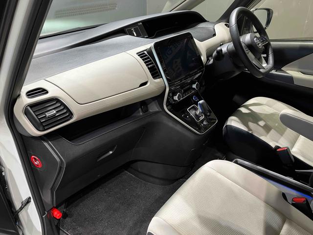 日産 セレナ 31枚目