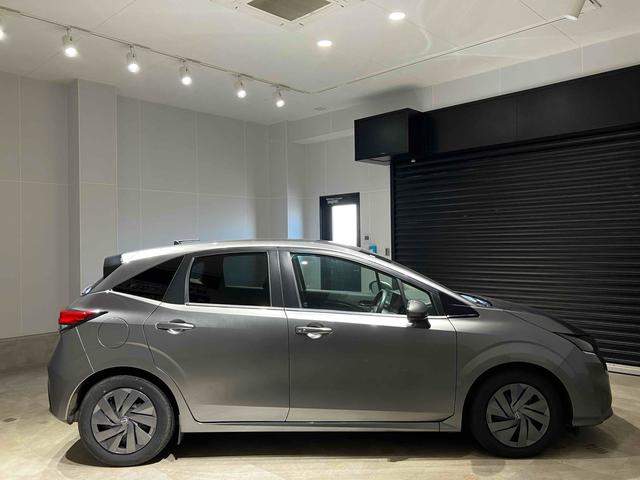 ノート Ｓ　ＥＴＣ　全周囲カメラ　ナビ　デジタルインナーミラー　クリアランスソナー　衝突被害軽減システム　オートマチックハイビーム　オートライト　スマートキー　電動格納ミラー　ＣＶＴ　盗難防止システム（12枚目）