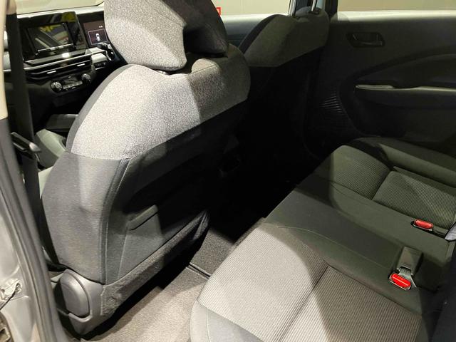 ノート Ｓ　ＥＴＣ　全周囲カメラ　ナビ　デジタルインナーミラー　クリアランスソナー　衝突被害軽減システム　オートマチックハイビーム　オートライト　スマートキー　電動格納ミラー　ＣＶＴ　盗難防止システム（34枚目）