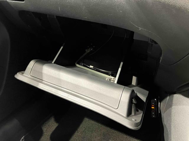 ノート Ｓ　ＥＴＣ　全周囲カメラ　ナビ　デジタルインナーミラー　クリアランスソナー　衝突被害軽減システム　オートマチックハイビーム　オートライト　スマートキー　電動格納ミラー　ＣＶＴ　盗難防止システム（45枚目）