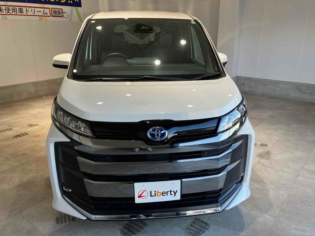 ノア ハイブリッドS-Z バックカメラ ナビ オートクルーズコントロール 衝突被害軽減システム 両側電動スライドドア オートマチックハイビーム オートライト LEDヘッドランプ スマートキー 電動格納ミラー 3列シート CVT(10枚目)