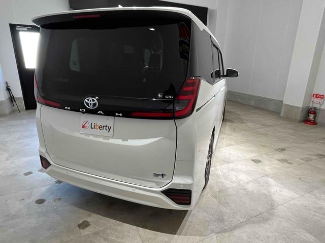 ノア ハイブリッドS-Z バックカメラ ナビ オートクルーズコントロール 衝突被害軽減システム 両側電動スライドドア オートマチックハイビーム オートライト LEDヘッドランプ スマートキー 電動格納ミラー 3列シート CVT(16枚目)