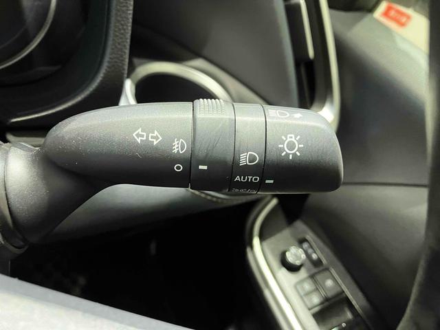 ノア ハイブリッドS-Z バックカメラ ナビ オートクルーズコントロール 衝突被害軽減システム 両側電動スライドドア オートマチックハイビーム オートライト LEDヘッドランプ スマートキー 電動格納ミラー 3列シート CVT(42枚目)