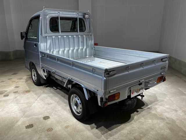 ハイゼットトラック エアコン・パワステ　スペシャル　ＭＴ　エアコン（8枚目）