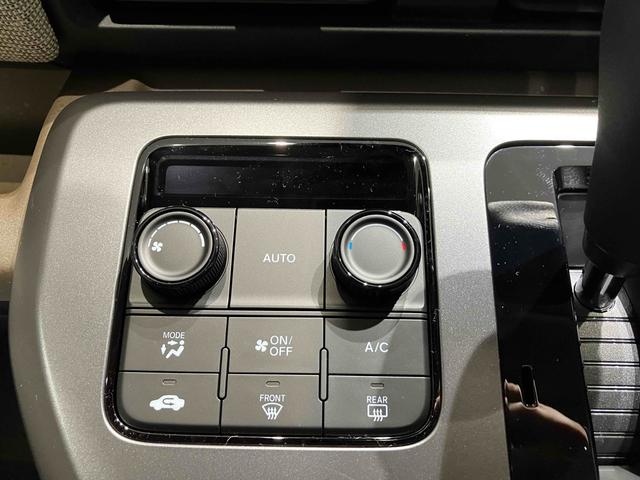 フリード ｅ：ＨＥＶエアー　クリアランスソナー　オートクルーズコントロール　衝突被害軽減システム　両側電動スライドドア　オートライト　ＬＥＤヘッドランプ　スマートキー　電動格納ミラー　３列シート　ウォークスルー（43枚目）