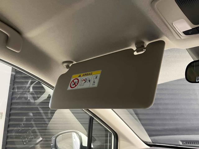 フリード ｅ：ＨＥＶエアー　クリアランスソナー　オートクルーズコントロール　衝突被害軽減システム　両側電動スライドドア　オートライト　ＬＥＤヘッドランプ　スマートキー　電動格納ミラー　３列シート　ウォークスルー（50枚目）