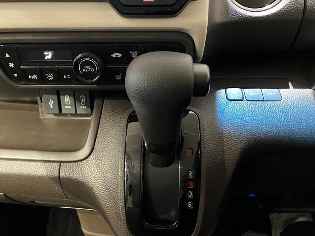 N-BOX L ETC バックカメラ 両側電動スライドドア クリアランスソナー レーンアシスト 衝突被害軽減システム オートライト スマートキー アイドリングストップ 電動格納ミラー(49枚目)