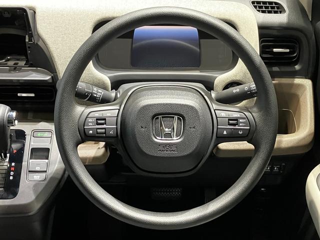 フリード ｅ：ＨＥＶエアー　届出済未使用車　クリアランスソナー　オートクルーズコントロール　レーンアシスト　衝突被害軽減システム　両側電動スライドドア　オートライト　ＬＥＤヘッドランプ　スマートキー　アイドリングストップ（28枚目）