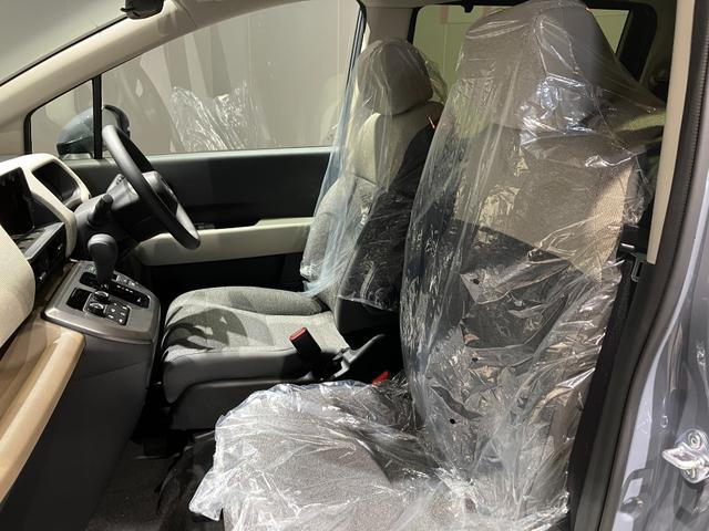 フリード ｅ：ＨＥＶエアー　届出済未使用車　クリアランスソナー　オートクルーズコントロール　レーンアシスト　衝突被害軽減システム　両側電動スライドドア　オートライト　ＬＥＤヘッドランプ　スマートキー　アイドリングストップ（38枚目）