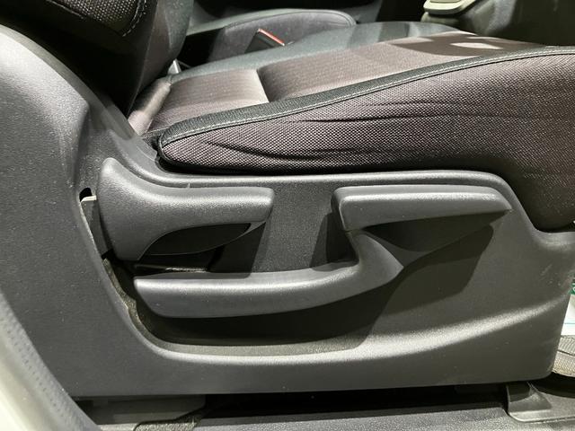 セレナ ハイウェイスター　Ｖセレクション　ＥＴＣ　バックカメラ　ＴＶ　オートクルーズコントロール　衝突被害軽減システム　両側電動スライドドア　オートライト　ＬＥＤヘッドランプ　スマートキー　アイドリングストップ（48枚目）
