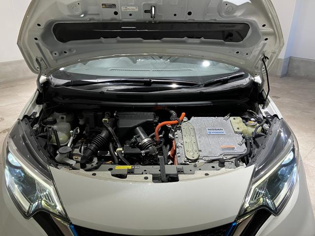 ノート ｅ－パワーニスモ　全周囲カメラ　ナビ　クリアランスソナー　レーンアシスト　衝突被害軽減システム　アルミホイール　オートライト　スマートキー　電動格納ミラー　ＣＶＴ　盗難防止システム　衝突安全ボディ　ＡＢＳ　ＥＳＣ（23枚目）
