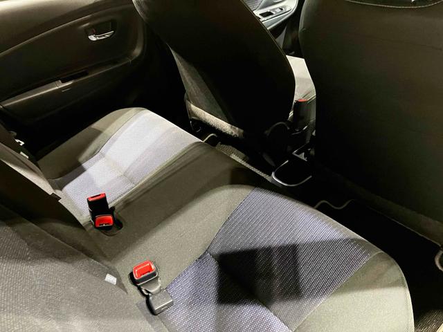 ヴィッツ Ｆ　セーフティーエディション　ナビ　ＥＴＣ　バックカメラ　衝突被害軽減システム　スマートキー　アイドリングストップ　電動格納ミラー　ＣＶＴ　盗難防止システム　衝突安全ボディ　ＡＢＳ　ＥＳＣ　エアコン（32枚目）