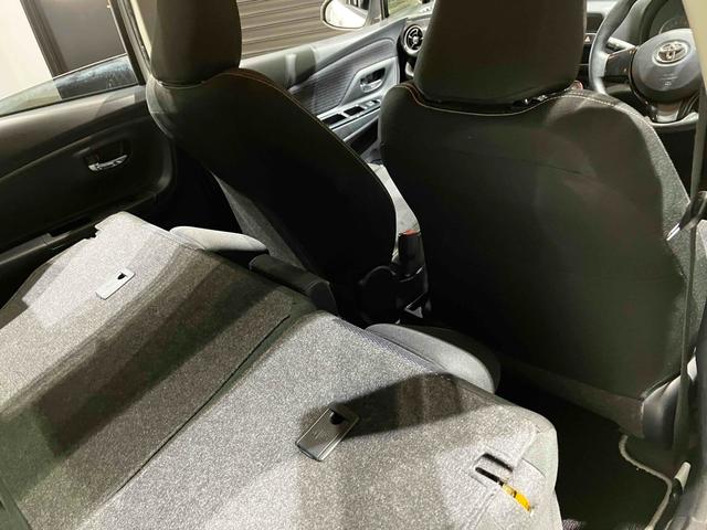 ヴィッツ Ｆ　セーフティーエディション　ナビ　ＥＴＣ　バックカメラ　衝突被害軽減システム　スマートキー　アイドリングストップ　電動格納ミラー　ＣＶＴ　盗難防止システム　衝突安全ボディ　ＡＢＳ　ＥＳＣ　エアコン（33枚目）