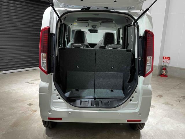 スペーシア ハイブリッドＸ　運転席エアバッグ　デュアルセンサーブレーキ　ＬＫＡＳ　サイドエアバッグ　運転席助手席エアバッグ　前席シートヒーター　ＬＥＤ　フルフラットシート　ＥＳＰ　スマートキー　リモコンキー　ベンチシート　ＡＢＳ（14枚目）
