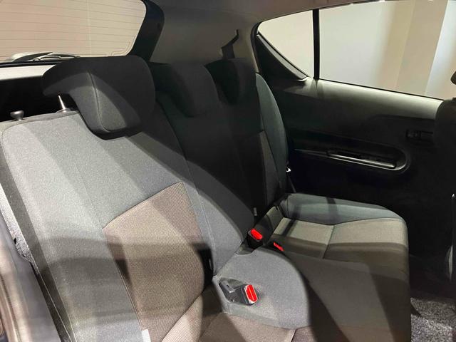 アクア Sスタイルブラック ETC バックカメラ レーンアシスト 衝突被害軽減システム オートマチックハイビーム オートライト スマートキー アイドリングストップ 電動格納ミラー CVT 衝突安全ボディ ABS ESC エアコン(28枚目)