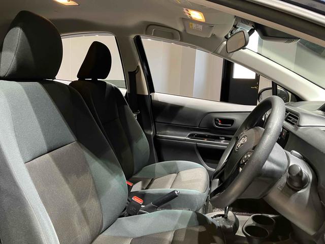 アクア Sスタイルブラック ETC バックカメラ レーンアシスト 衝突被害軽減システム オートマチックハイビーム オートライト スマートキー アイドリングストップ 電動格納ミラー CVT 衝突安全ボディ ABS ESC エアコン(39枚目)