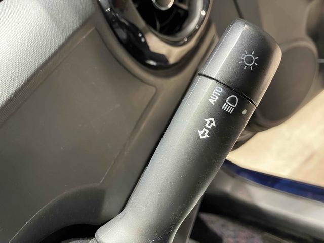 アクア Sスタイルブラック ETC バックカメラ レーンアシスト 衝突被害軽減システム オートマチックハイビーム オートライト スマートキー アイドリングストップ 電動格納ミラー CVT 衝突安全ボディ ABS ESC エアコン(43枚目)