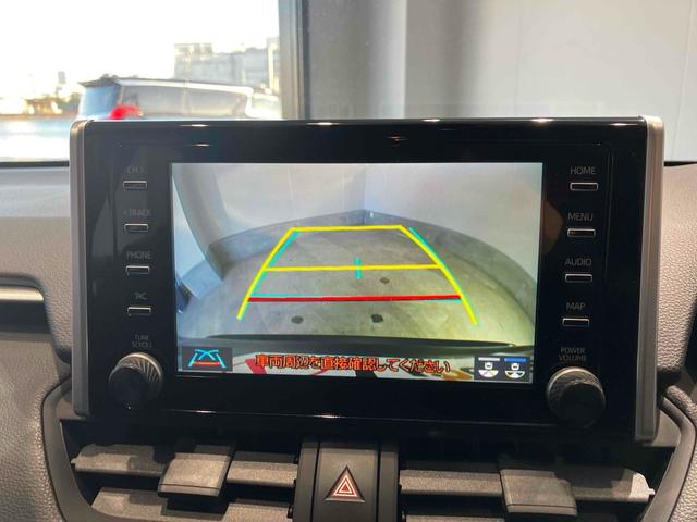 RAV4 X ETC バックカメラ クリアランスソナー オートクルーズコントロール レーンアシスト 衝突被害軽減システム オートマチックハイビーム オートライト LEDヘッドランプ アルミホイール スマートキー(7枚目)