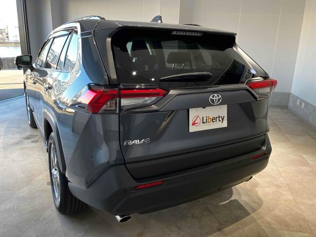 RAV4 X ETC バックカメラ クリアランスソナー オートクルーズコントロール レーンアシスト 衝突被害軽減システム オートマチックハイビーム オートライト LEDヘッドランプ アルミホイール スマートキー(19枚目)