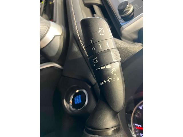 RAV4 X ETC バックカメラ クリアランスソナー オートクルーズコントロール レーンアシスト 衝突被害軽減システム オートマチックハイビーム オートライト LEDヘッドランプ アルミホイール スマートキー(42枚目)