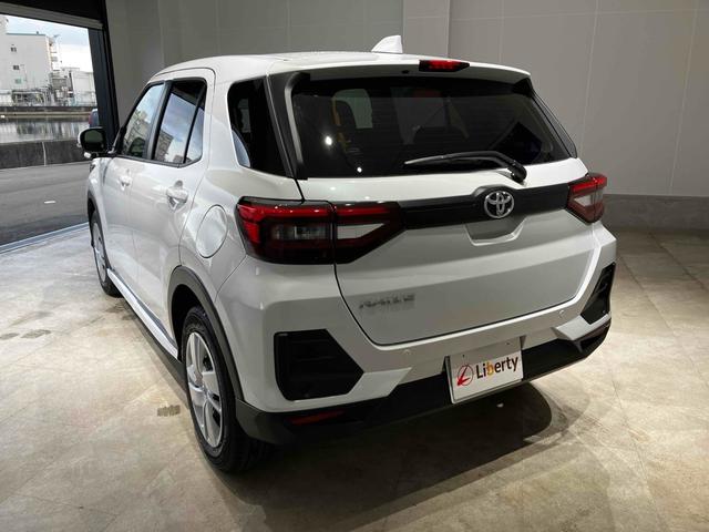 ライズ Ｘ　クリアランスソナー　衝突被害軽減システム　オートライト　ＬＥＤヘッドランプ　スマートキー　アイドリングストップ　電動格納ミラー　ＣＶＴ　盗難防止システム　衝突安全ボディ　ＡＢＳ　ＥＳＣ　エアコン（10枚目）