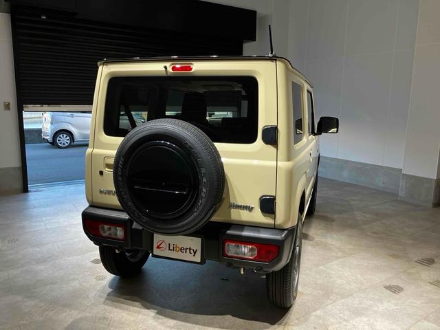 ジムニー ＸＣ　４ＷＤ　４ＷＤ　ＥＴＣ　クリアランスソナー　レーンアシスト　衝突被害軽減システム　オートライト　ヘッドライトウォッシャー　アルミホイール　スマートキー　アイドリングストップ　電動格納ミラー　シートヒーター（10枚目）