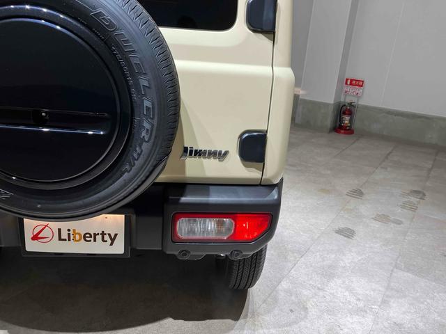 ジムニー ＸＣ　４ＷＤ　４ＷＤ　ＥＴＣ　クリアランスソナー　レーンアシスト　衝突被害軽減システム　オートライト　ヘッドライトウォッシャー　アルミホイール　スマートキー　アイドリングストップ　電動格納ミラー　シートヒーター（19枚目）
