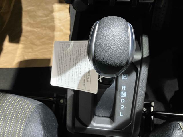 ジムニー ＸＣ　４ＷＤ　４ＷＤ　ＥＴＣ　クリアランスソナー　レーンアシスト　衝突被害軽減システム　オートライト　ヘッドライトウォッシャー　アルミホイール　スマートキー　アイドリングストップ　電動格納ミラー　シートヒーター（29枚目）