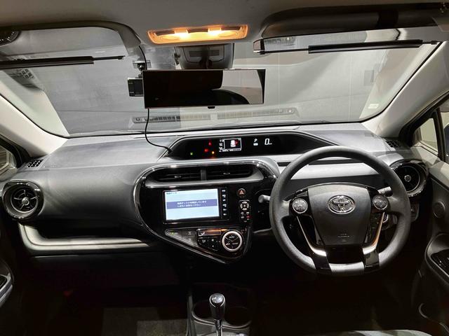トヨタ アクア 5枚目