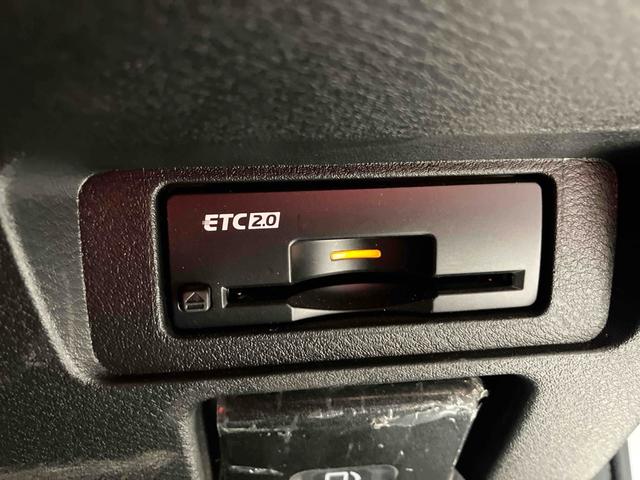 日産 オーラ 7枚目