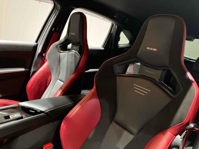 日産 オーラ 40枚目