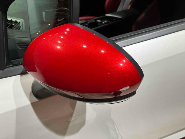 日産 オーラ 41枚目