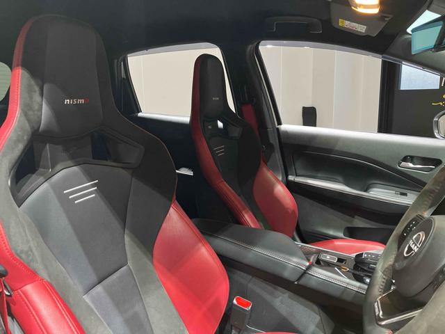 日産 オーラ 44枚目