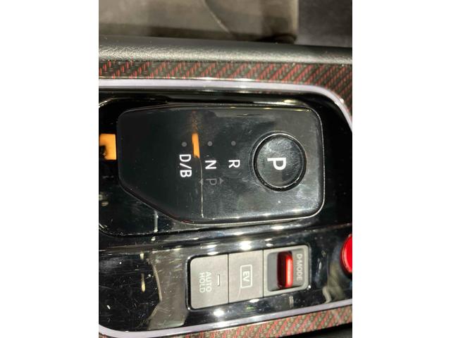 日産 オーラ 47枚目