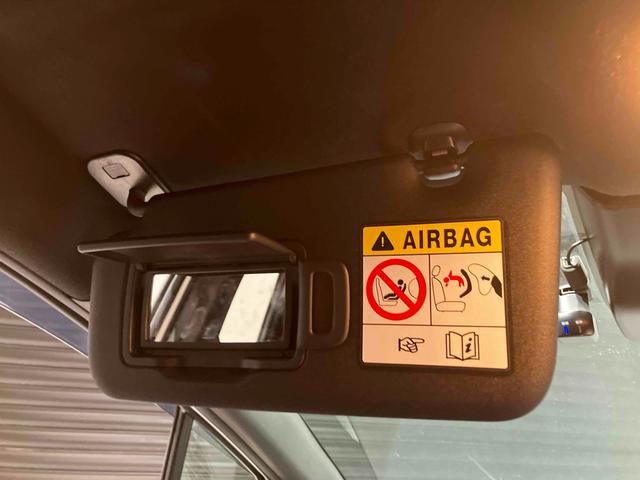 日産 オーラ 55枚目