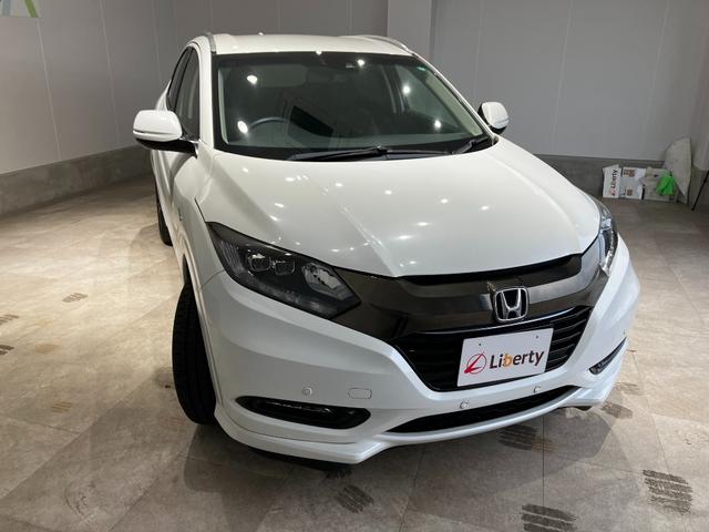 ヴェゼル ハイブリッドZ・ホンダセンシング 衝突軽減B 純正ナビ Bカメラ ビルドインETC アダプティブクルーズコントロール LEDヘッドライト フォグライト スマートキー プッシュスタート 革巻きハンドル 前席シートヒーター 電子パーキング(16枚目)