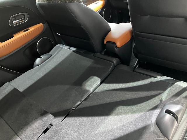 ヴェゼル ハイブリッドZ・ホンダセンシング 衝突軽減B 純正ナビ Bカメラ ビルドインETC アダプティブクルーズコントロール LEDヘッドライト フォグライト スマートキー プッシュスタート 革巻きハンドル 前席シートヒーター 電子パーキング(36枚目)