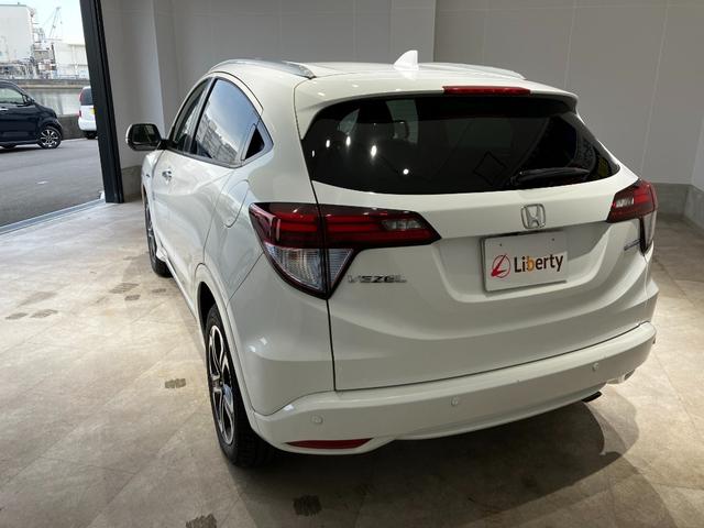 ヴェゼル ハイブリッドZ・ホンダセンシング 衝突軽減B 純正ナビ Bカメラ ビルドインETC アダプティブクルーズコントロール LEDヘッドライト フォグライト スマートキー プッシュスタート 革巻きハンドル 前席シートヒーター 電子パーキング(45枚目)