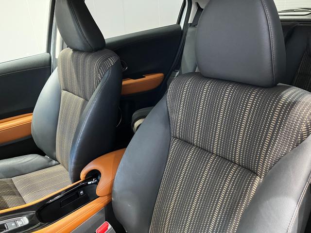 ヴェゼル ハイブリッドZ・ホンダセンシング 衝突軽減B 純正ナビ Bカメラ ビルドインETC アダプティブクルーズコントロール LEDヘッドライト フォグライト スマートキー プッシュスタート 革巻きハンドル 前席シートヒーター 電子パーキング(47枚目)