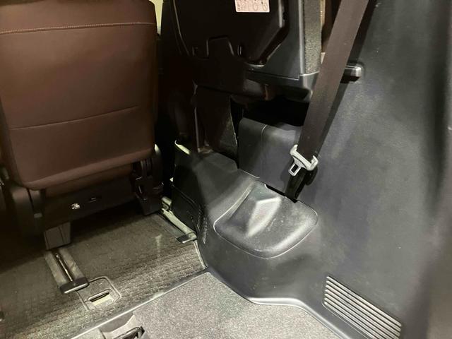 エスクァイア ハイブリッドGi ETC バックカメラ ナビ レーンアシスト 衝突被害軽減システム 両側電動スライドドア オートマチックハイビーム オートライト スマートキー 電動格納ミラー 後席モニター(30枚目)