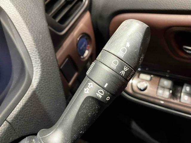 エスクァイア ハイブリッドGi ETC バックカメラ ナビ レーンアシスト 衝突被害軽減システム 両側電動スライドドア オートマチックハイビーム オートライト スマートキー 電動格納ミラー 後席モニター(45枚目)