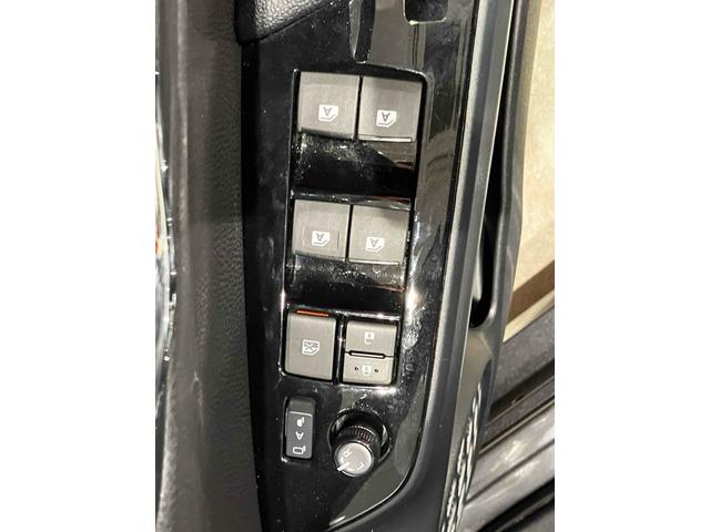 トヨタ プリウス 13枚目