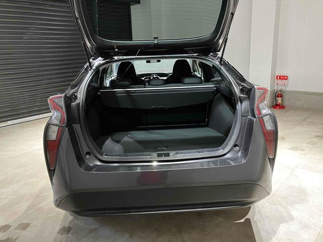 トヨタ プリウス 22枚目